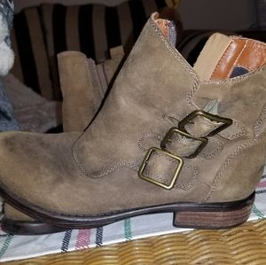 Lucky brand ankle boots